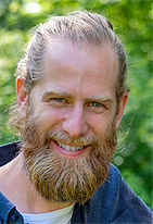 Dr. med. Harald Klumm von ZIPAT &ndash; Zentrum f&uuml;r initiatisch-ph&auml;nomenologische Arbeit und Therapie.